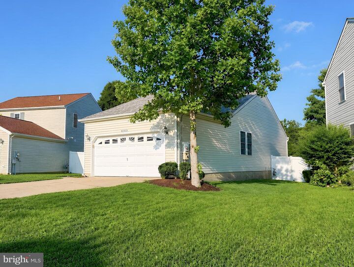 Property Photo: 45525 Coosan Court MD 20634