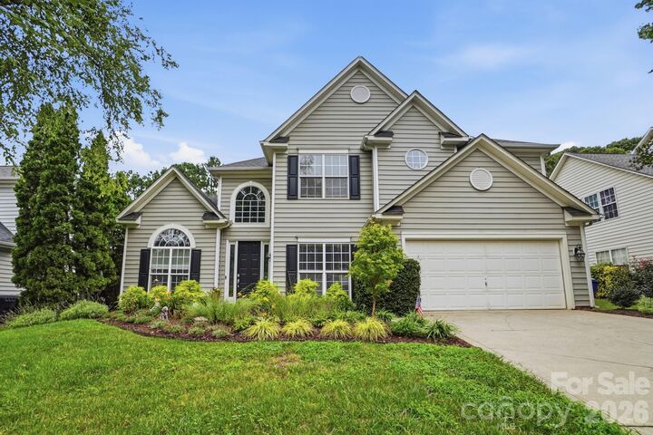 Property Photo:  12609 Kemerton Lane  NC 28078 