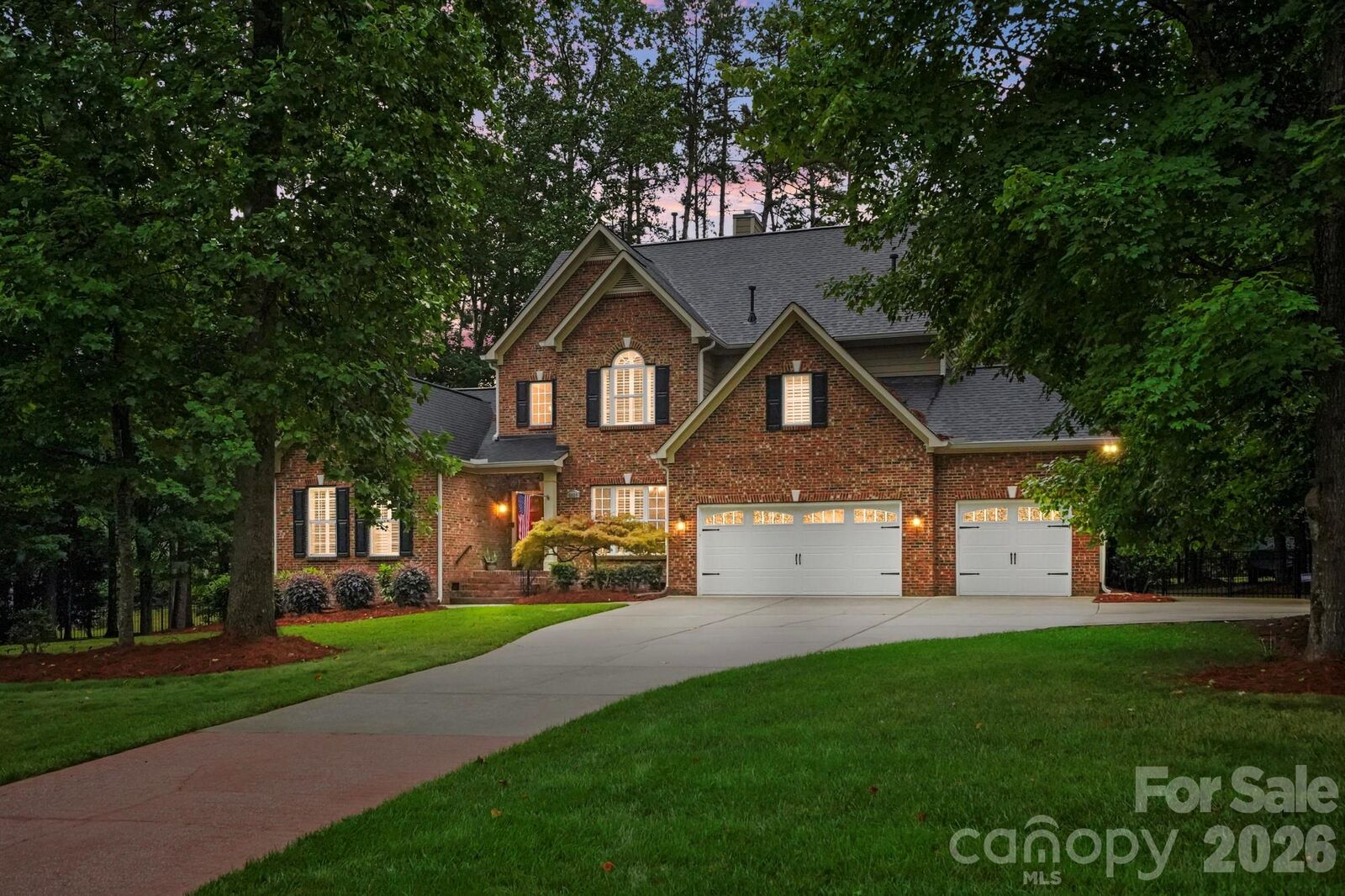 Property Photo:  5630 Turkey Oak Drive  NC 28227 