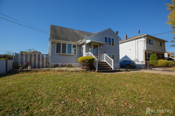 Property Photo:  373 Hyatt Street  NJ 07001 