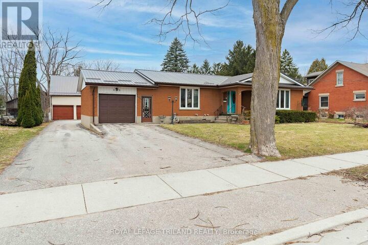 Property Photo:  308 John Street South  ON N5H 2E2 
