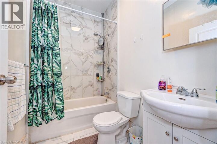 Property Photo:  13 Ainslie Street 3  ON N1R 3J3 