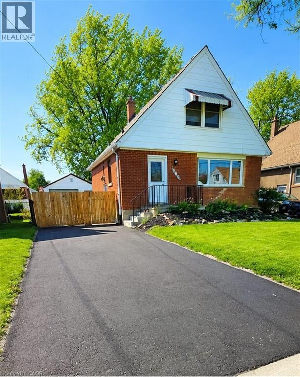 Property Photo: 274 East 38th Street ON L8V 4G3