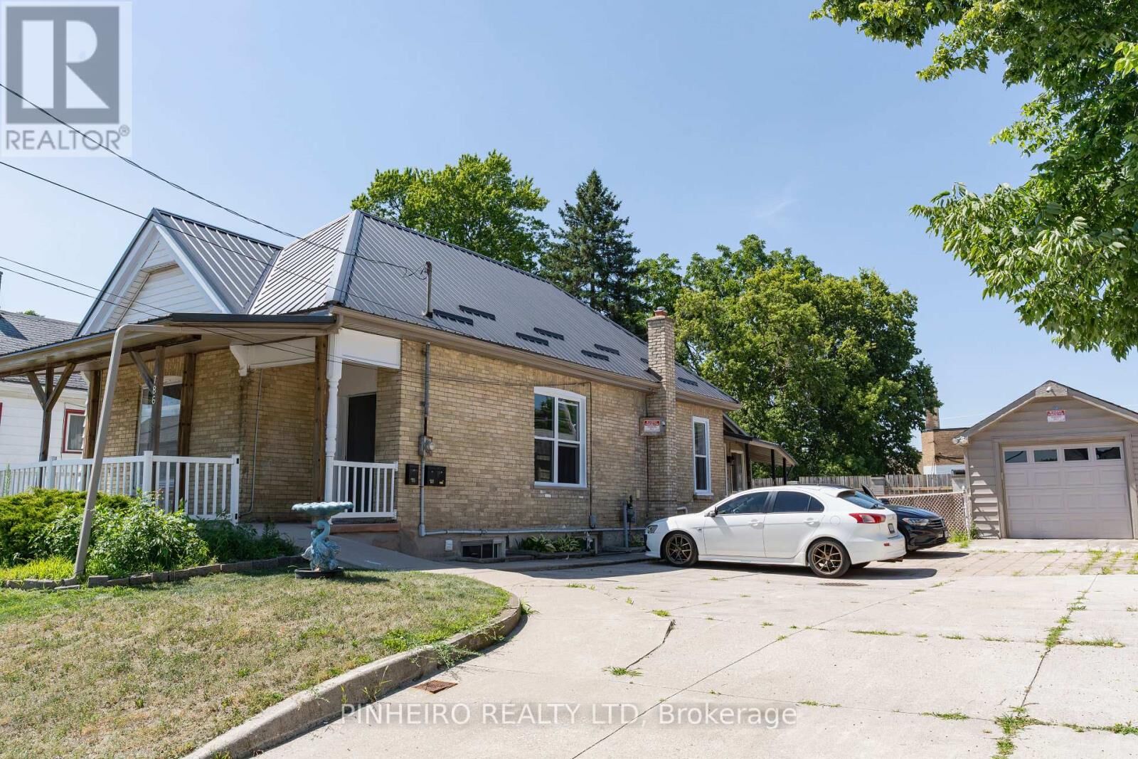 Property Photo: 786 Nelson Street 3 ON N5Z 1K3
