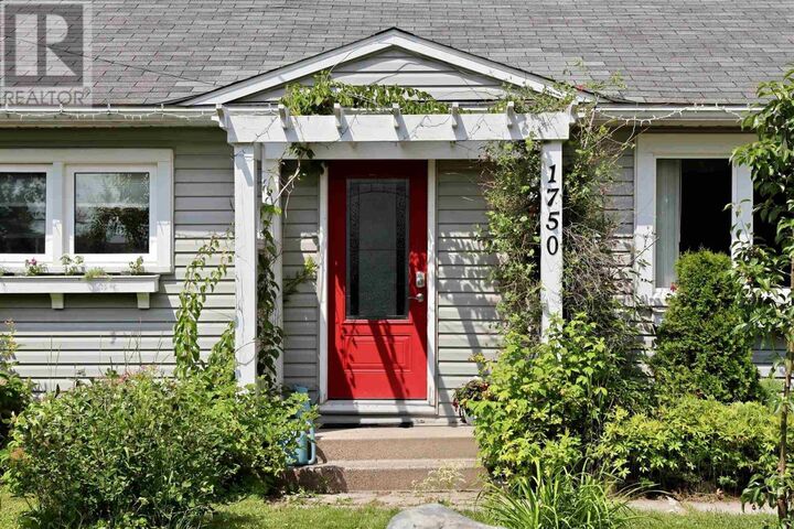 Property Photo:  1750 Queen St E  ON P6A 2H1 