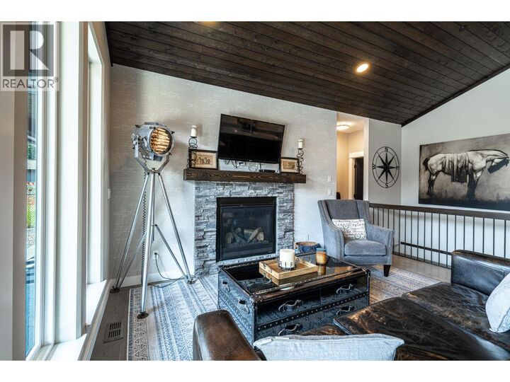 Property Photo: 2444 York Avenue 5 BC V4Y 0A3