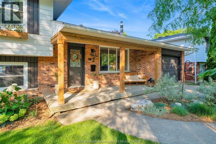 Property Photo: 7 Ordon Boulevard ON N7L 4B1
