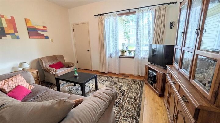 Photo de la propriété:  110 Guay Avenue  MB R2M 0B9 