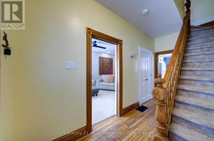 Property Photo: 560 10th St A Street West ON N4K 3R6
