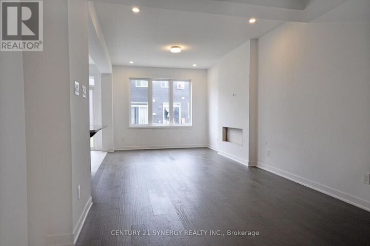 Property Photo: 284 Ormiston Crescent ON K2J 7E4