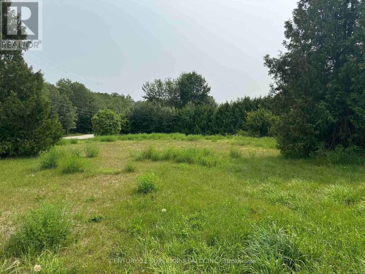 2 Sandpiper Ave — photo 1