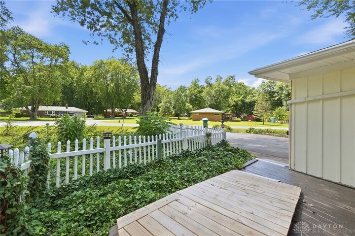 Property Photo: 9634 Mintwood Road OH 45458