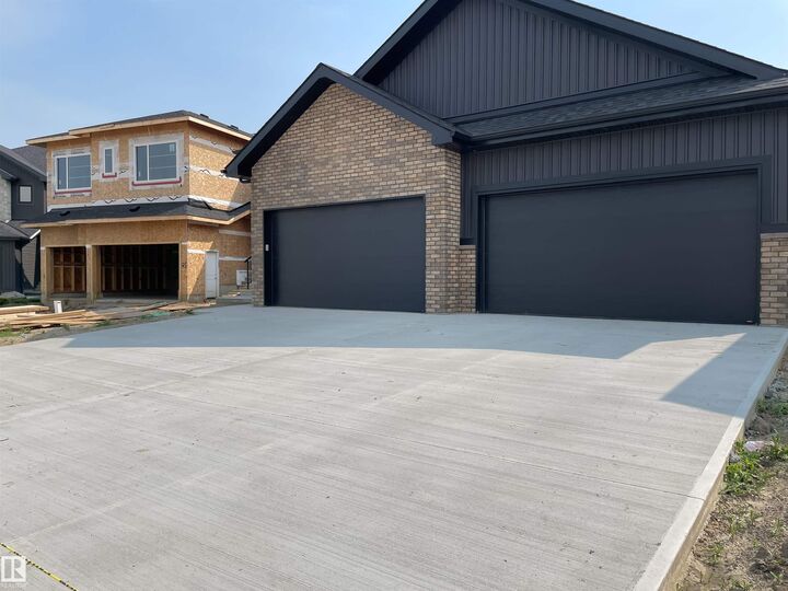Property Photo:  23 Darby Crescent  AB T7X 0W9 