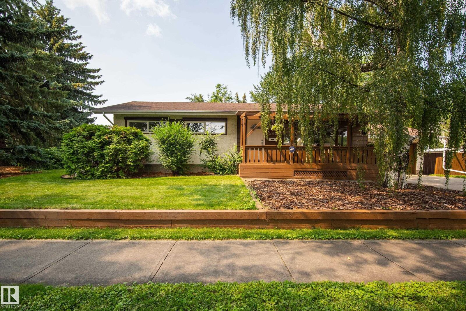 Property Photo: 9562 81 Street NW AB T6C 2W5