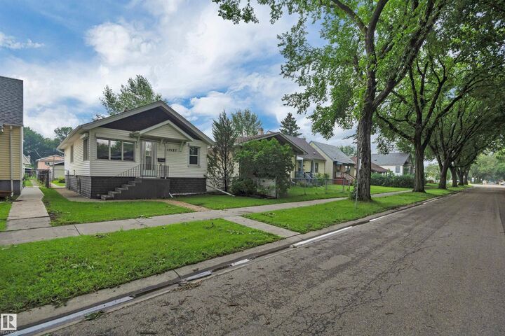 Property Photo: 11527 88 Street NW AB T5B 3R2