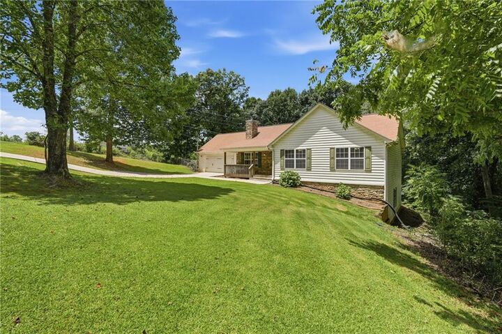 Property Photo: 309 Barney Fields Road GA 30533