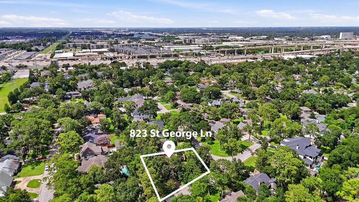 Property Photo:  823 Saint George Lane  TX 77079 