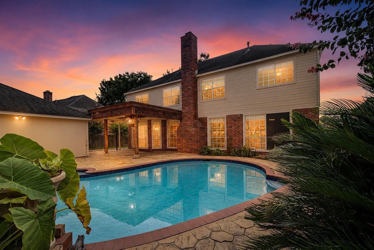 Property Photo: 4802 Yorkshire Street TX 77479