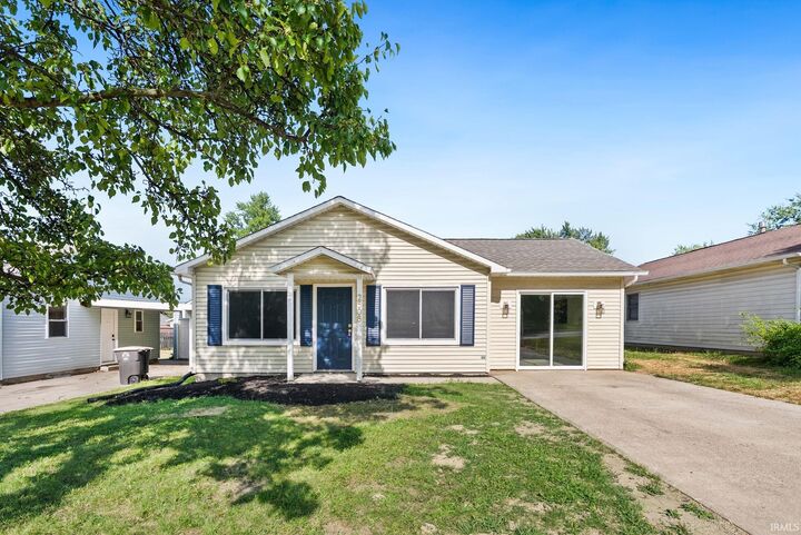 Property Photo:  2508 Hobson Road  IN 46805-2920 