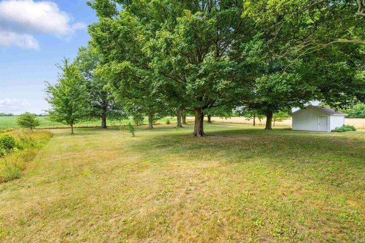 Property Photo: 4352 County Road 41 IN 46706