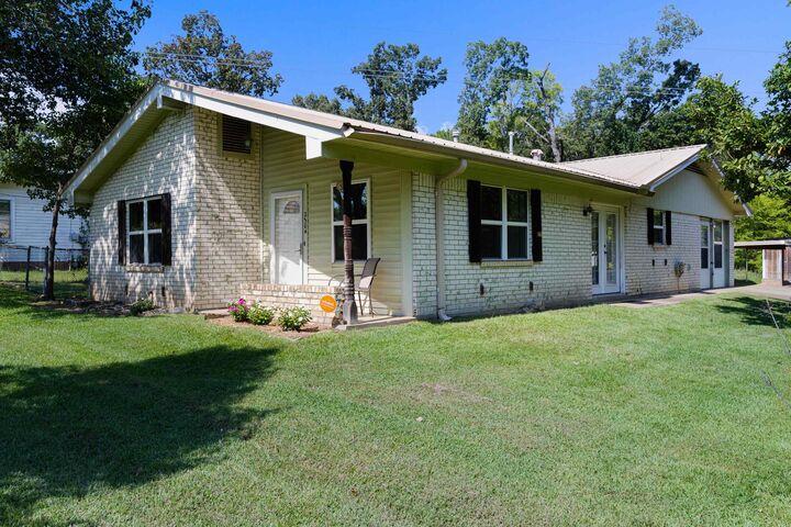 Property Photo:  2304 Lane Lewis  TX 75672 