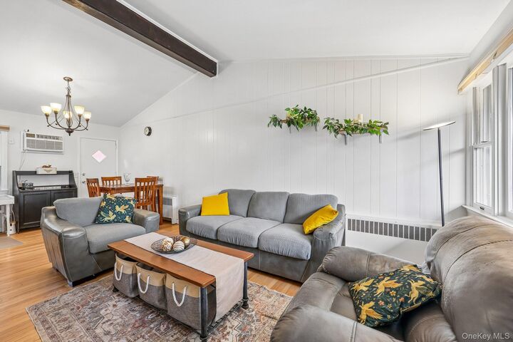 Property Photo:  11 Park Avenue  NY 10805 