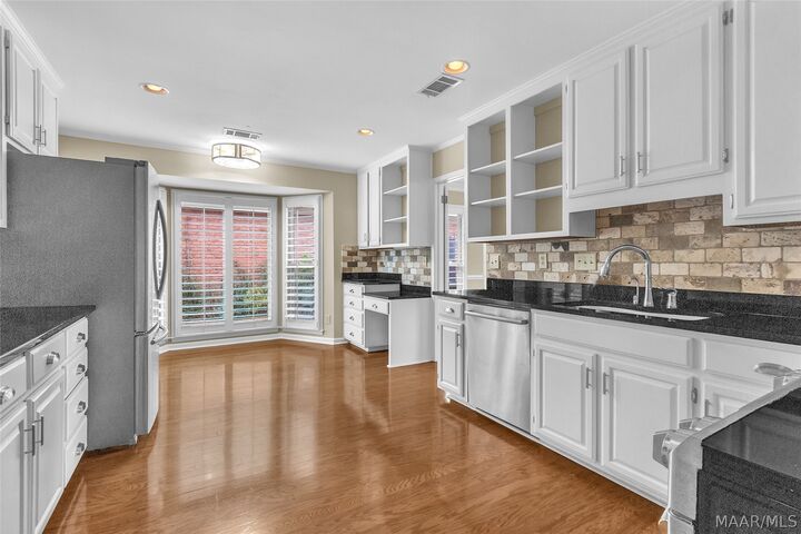 Property Photo:  133 Charleston Court N  AL 36117 