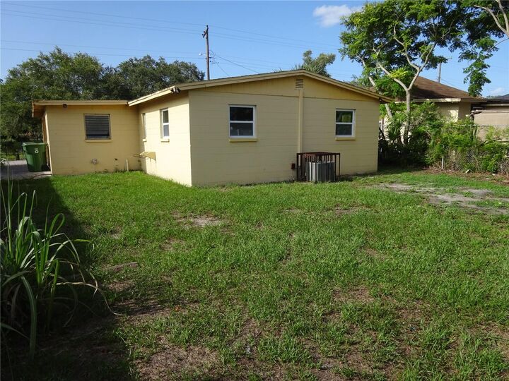 Property Photo:  4307 E Osborne Avenue  FL 33610 