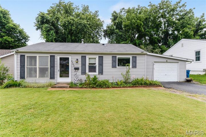 Property Photo:  2662 Bonniebrook Drive  MO 63043 