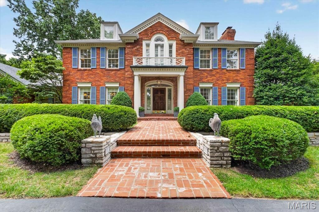 Property Photo:  1233 Royal Glen Drive  MO 63131 