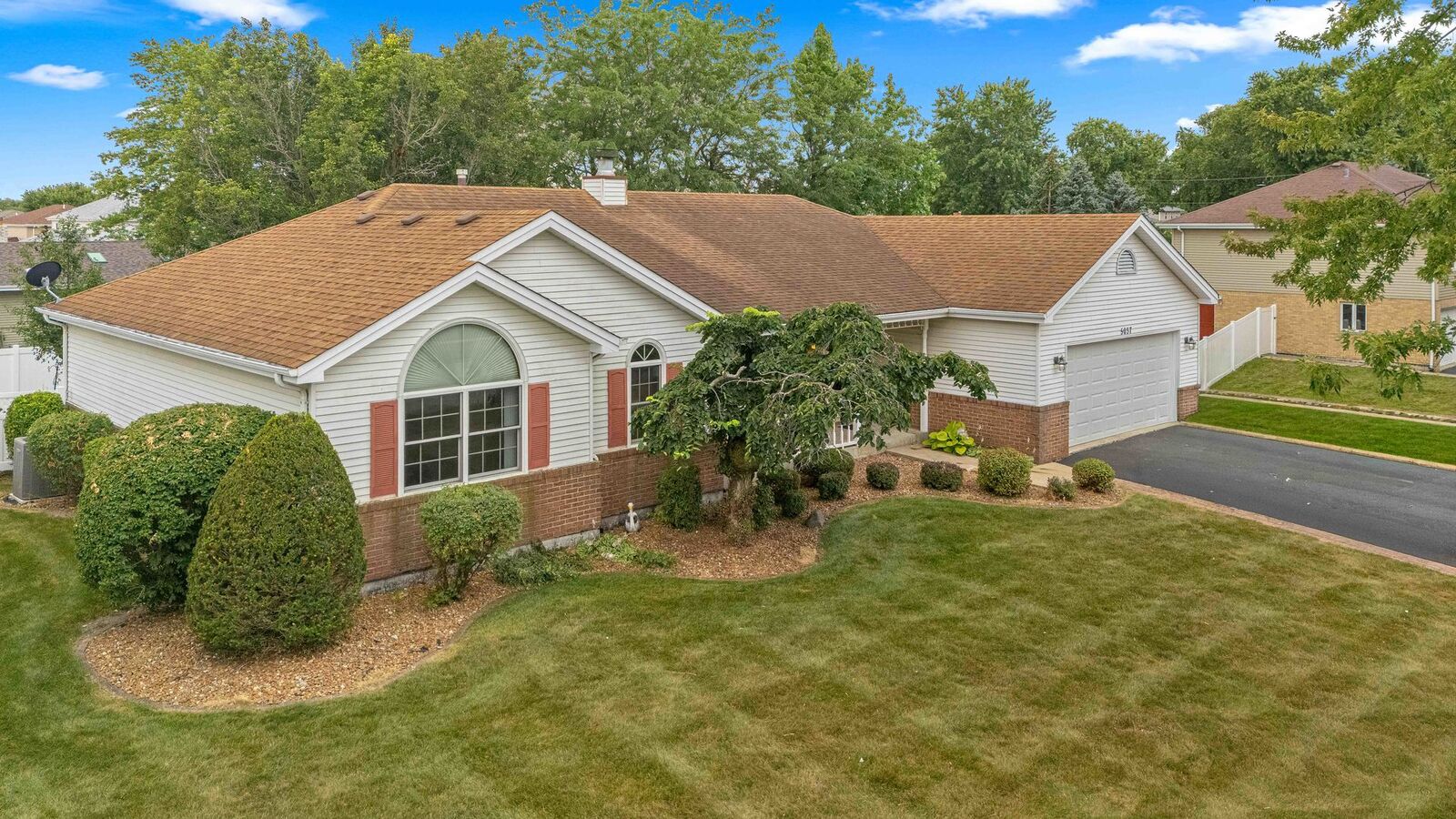 Property Photo:  5037 W Herbert Court  IL 60449 