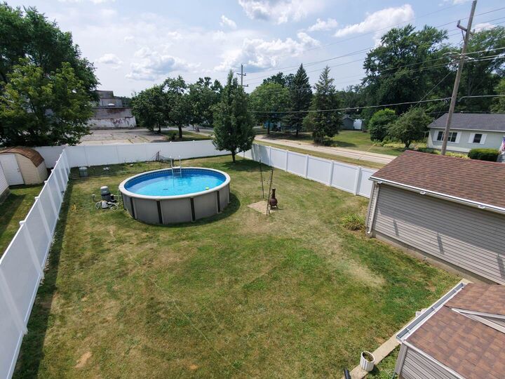 Property Photo:  304 Johnson Street  IL 60118 
