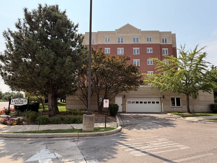 Property Photo:  7400 Lincoln Avenue 603  IL 60076 