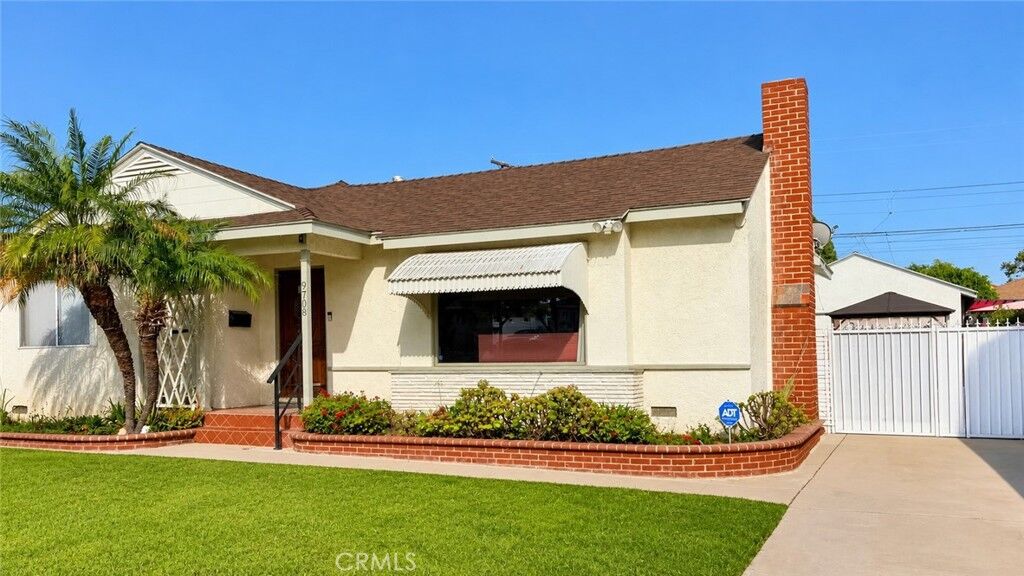 Property Photo:  9708 Pomering  CA 90240 