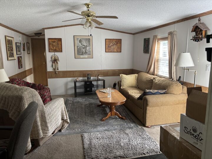Property Photo:  46 Ridge Road  ME 04346 