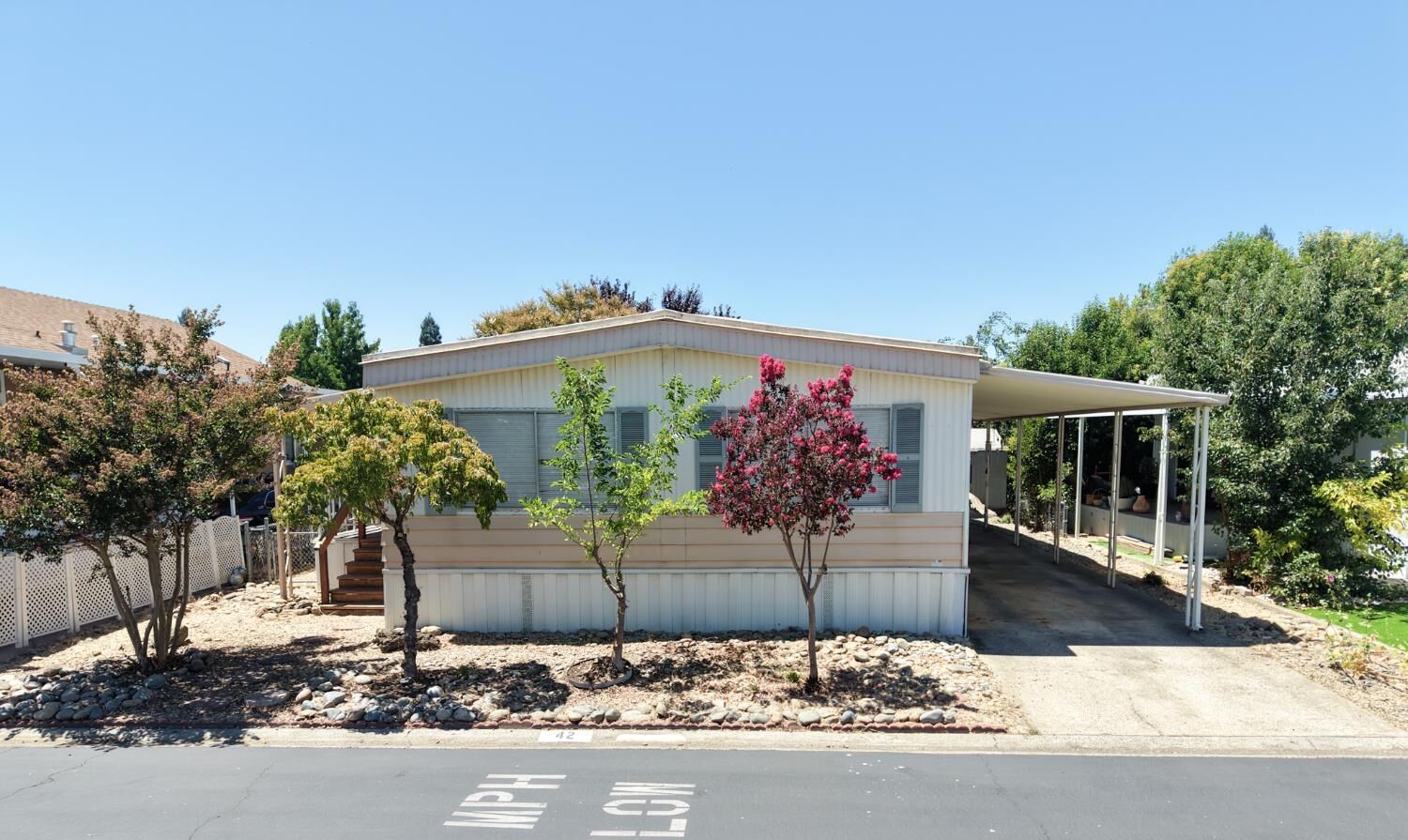 Property Photo: 42 Temple Dr. CA 95827