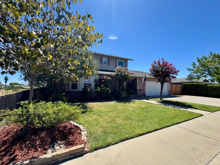 Property Photo: 1620 N Highlands Avenue CA 95382