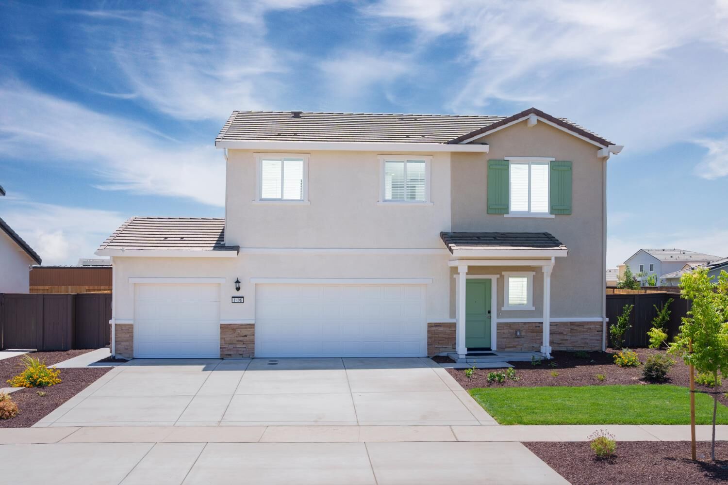 Property Photo: 1678 N Abrozo Way CA 95961