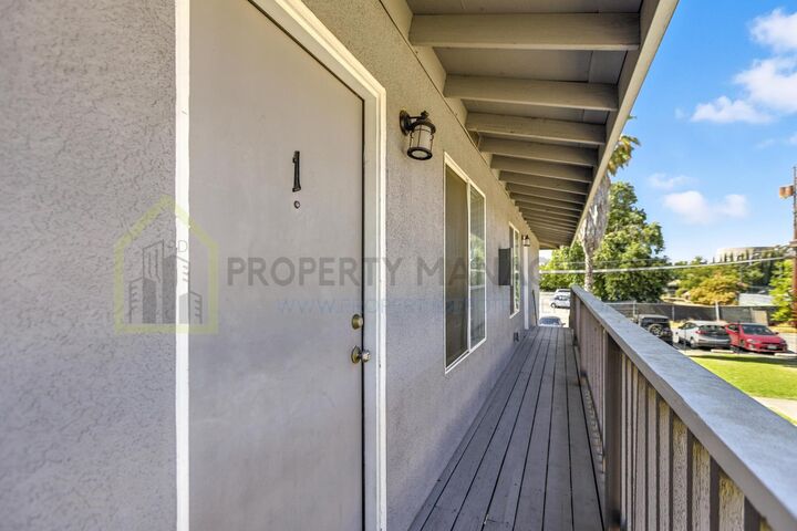 Property Photo:  2205 15th Avenue  CA 95822 
