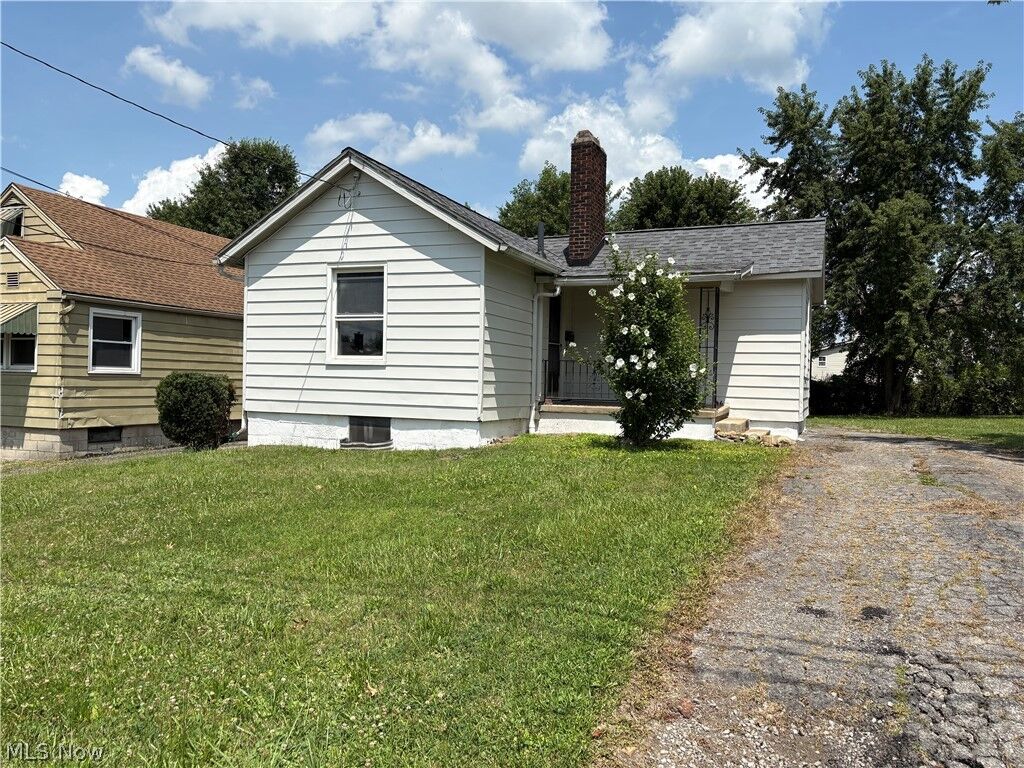 Property Photo: 346 Plymouth Avenue OH 44420