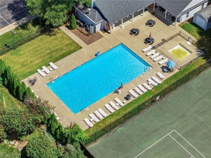 Property Photo: 506 Brentwood Boulevard OH 44321