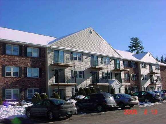 Property Photo: 4-108 Herritage Village Rd. NH 03063