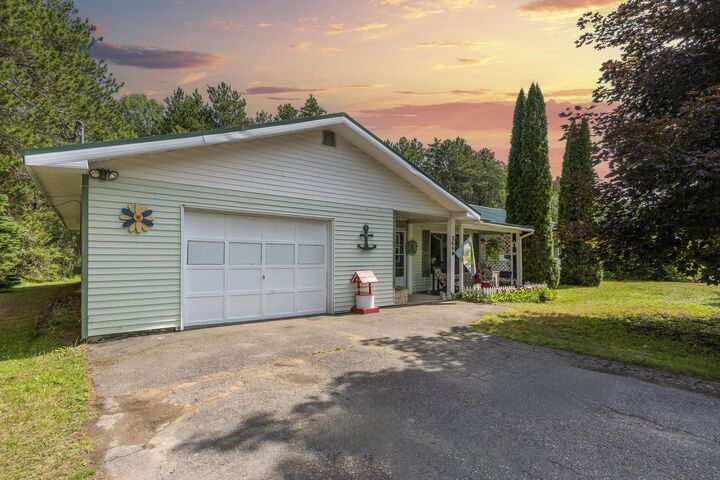 Property Photo: 266 Hall Road NS B0P 1R0