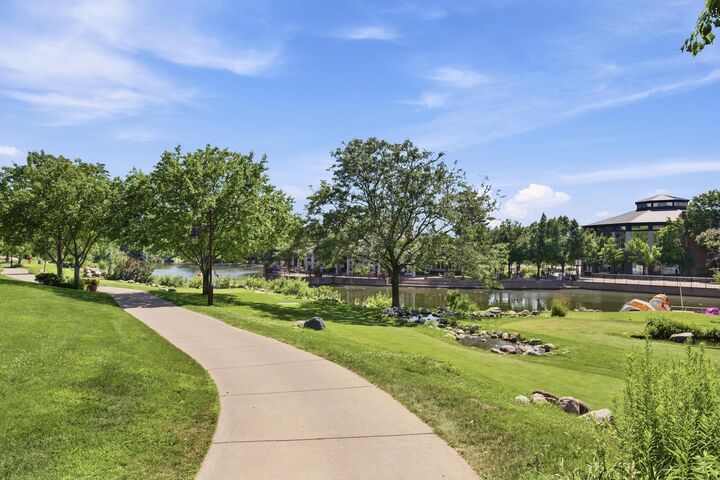 Property Photo:  7440 Edinborough Way 4116  MN 55435 