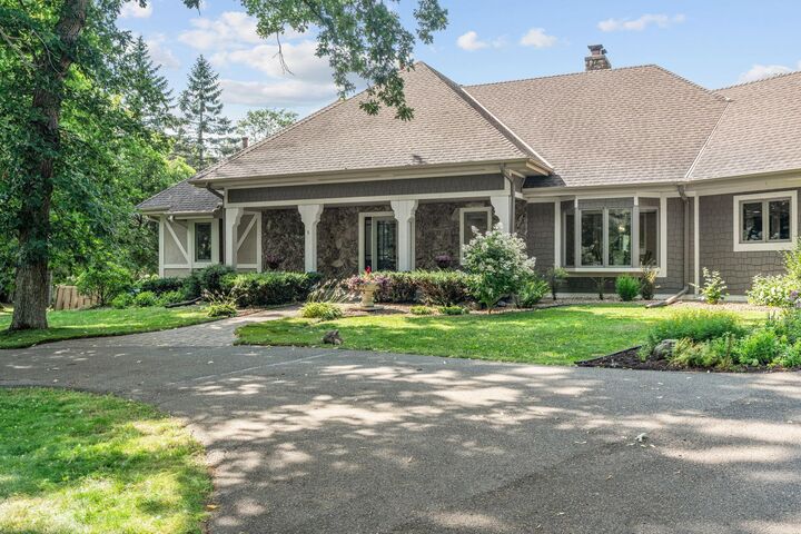 Property Photo:  592 County Road 24  MN 55391 