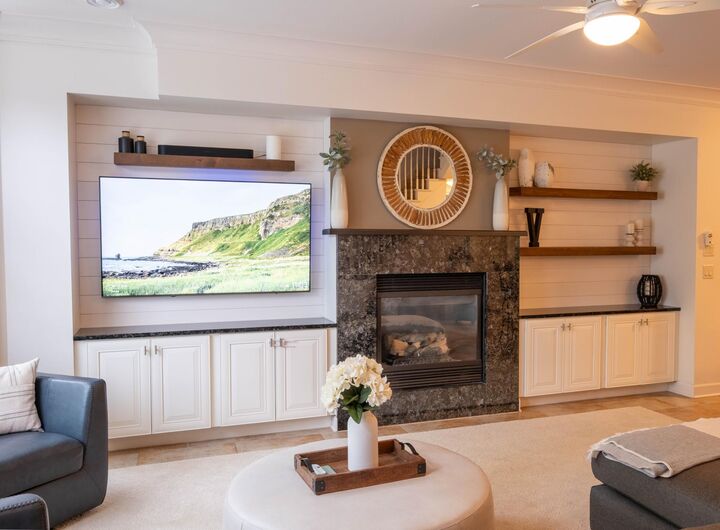 Property Photo: 10776 Falling Water Lane H MN 55129