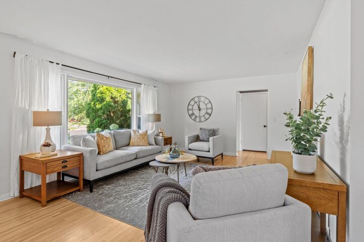 Property Photo:  2530 Aquila Avenue S  MN 55426 