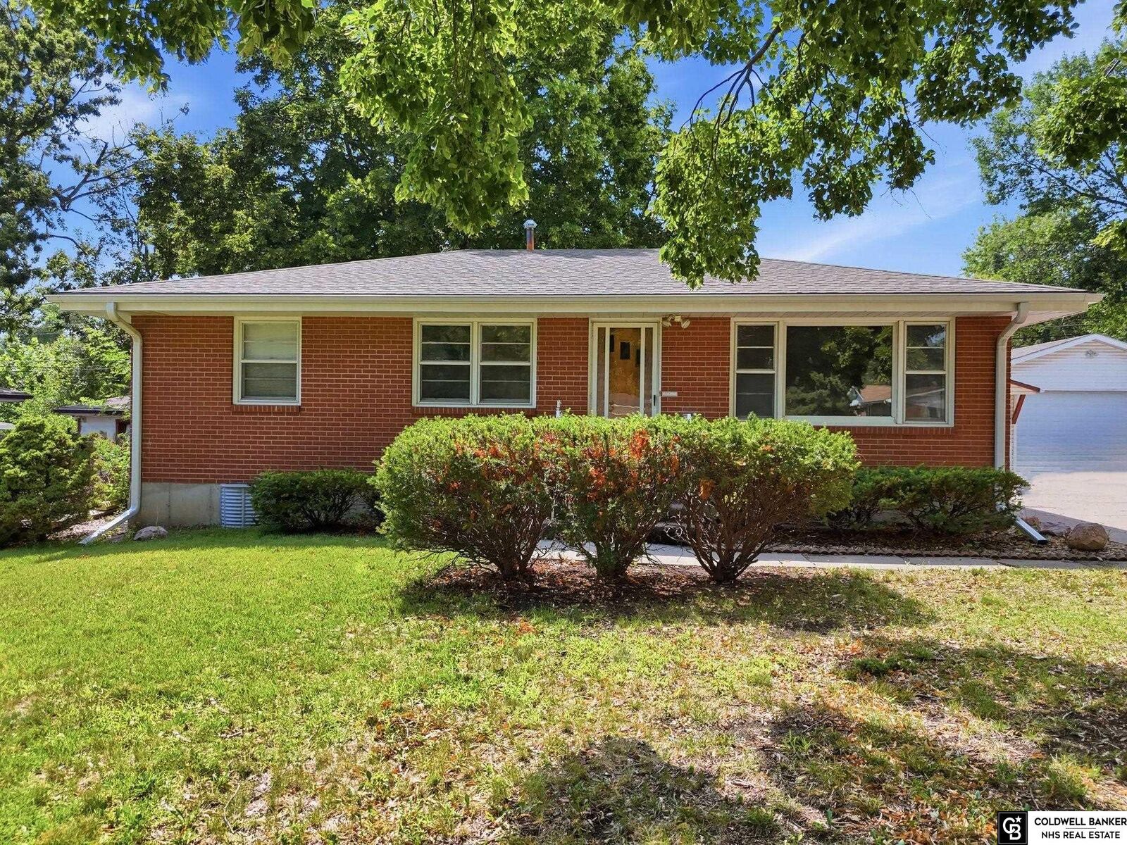 Property Photo:  3931 N 14th Street  NE 68521 