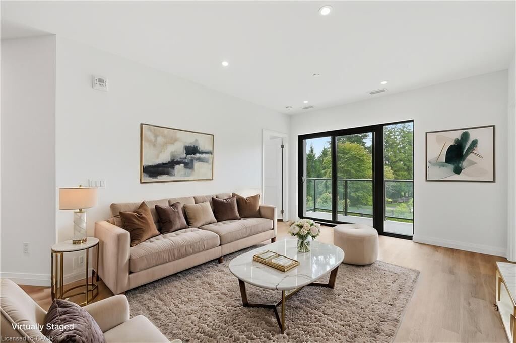 Property Photo: 525 New Dundee Road 207 ON N2P 0K8