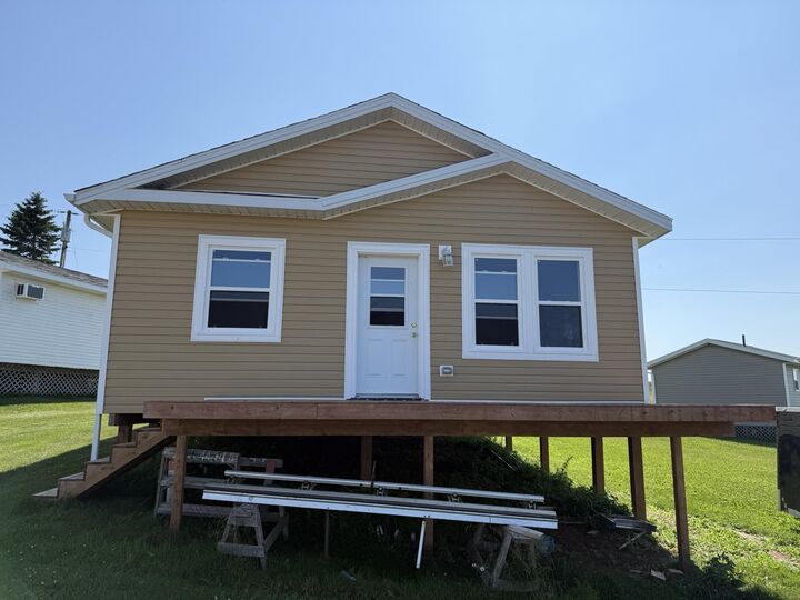 Property Photo:  Mayfield Cottage To Be Moved  PE C0A 1N0 